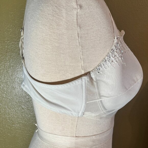 Soma Intimates Demi Bra 38D Underwire Light padded Mesh Overlay Sequins White - Picture 2 of 9